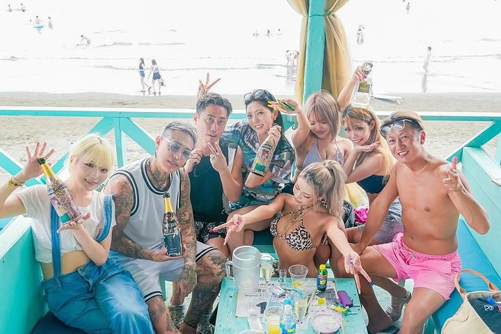 ・
大好きな人達と
大好きな夏と
大好きなお酒で
幸せ昇天、よいちょ₹˝ｬʓ·͜·ᰔᩚ
・
・
 #江ノ島  #summer  #summervacation  #1800  #シャンパン  #テキーラ  #ビキニ  #キャバ嬢  #歌舞伎町  #六本木  #海の家  #由比ヶ浜  #美人  #ギャル  #オレンジテラス  #新宿  #思い出