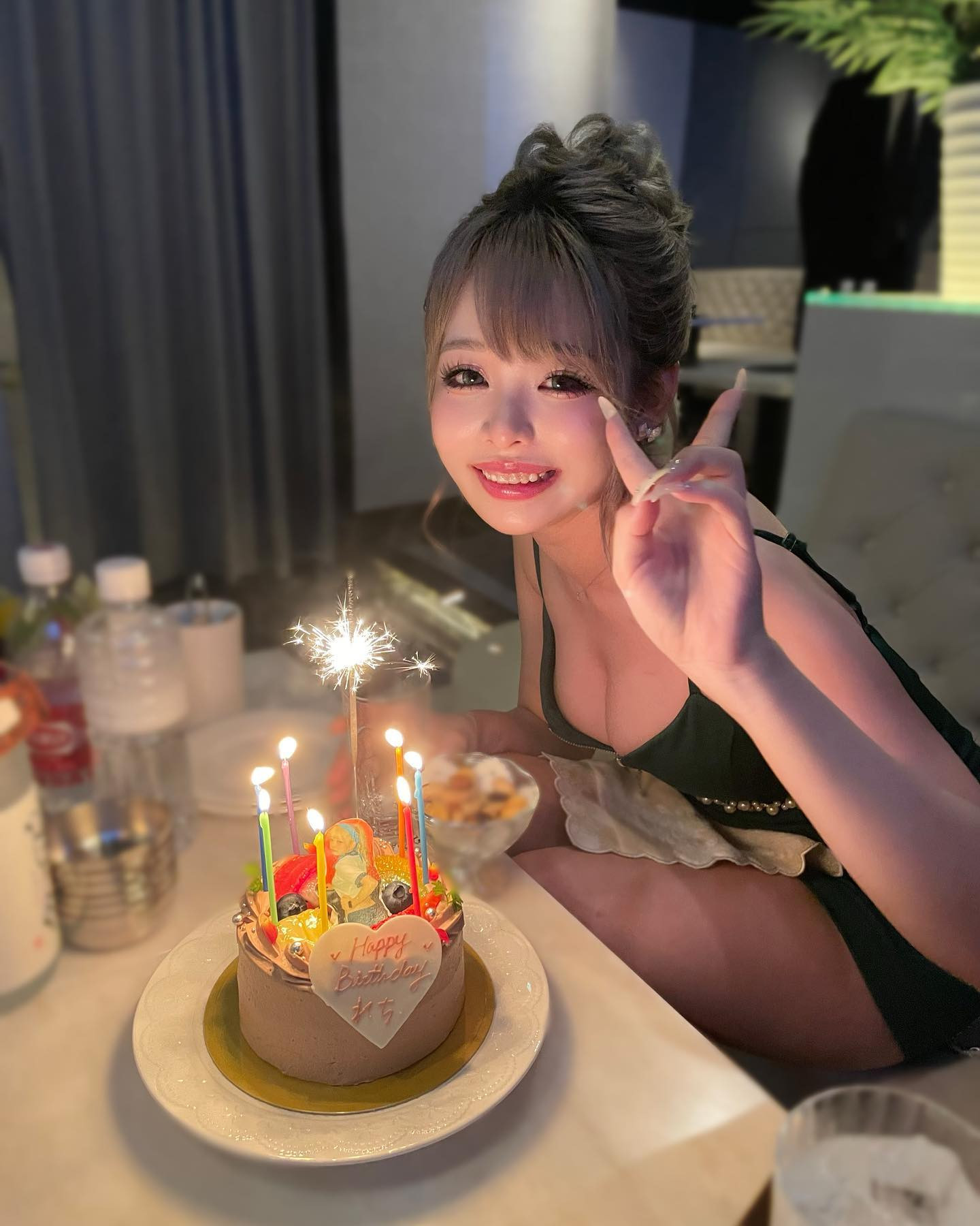 友達がお祝いしてくれた🎂💖🎶ྀི

 #キャバクラ #キャバクラ嬢  #キャバ  #キャバ嬢  #キャバクラ好き  #キャバクラ好きな人と繋がりたい  #新宿 #歌舞伎町 #歌舞伎町キャバ嬢  #歌舞伎町キャバクラ  #新宿歌舞伎町  #夜職  #水商売  #金髪  #金髪ギャル  #ギャル  #誕生日 #誕生日ケーキ #birthdaycake  #ありがとう