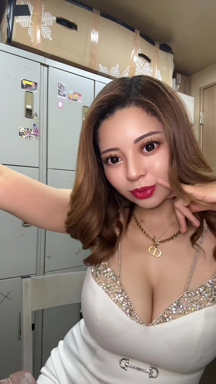 満足いってないバージョン😂#キャバ嬢 #歌舞伎町 #シャンパン