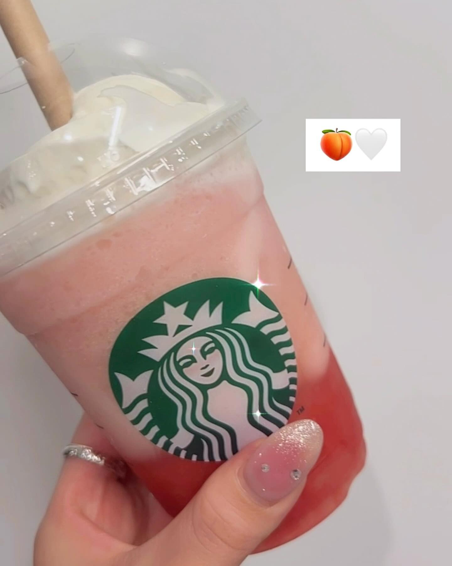 .
もっかい飲みたいやーつ🍑
.

#歌舞伎町#六本木#すすきの#国分町#国分町キャバ嬢#北新地#仙台#新宿#銀座#キャバ嬢#キャバクラ#ホスト#クラブ#夜職#ポケパラ#キャバキャバ#ポケパラ東北#ナイツネット東北#美女図鑑東北#メイク#ヘアメイク#キャバ嬢ヘアメイク#ラウンジ#スタバ#スターバックス#桃#ピーチオンザビーチフラペチーノ