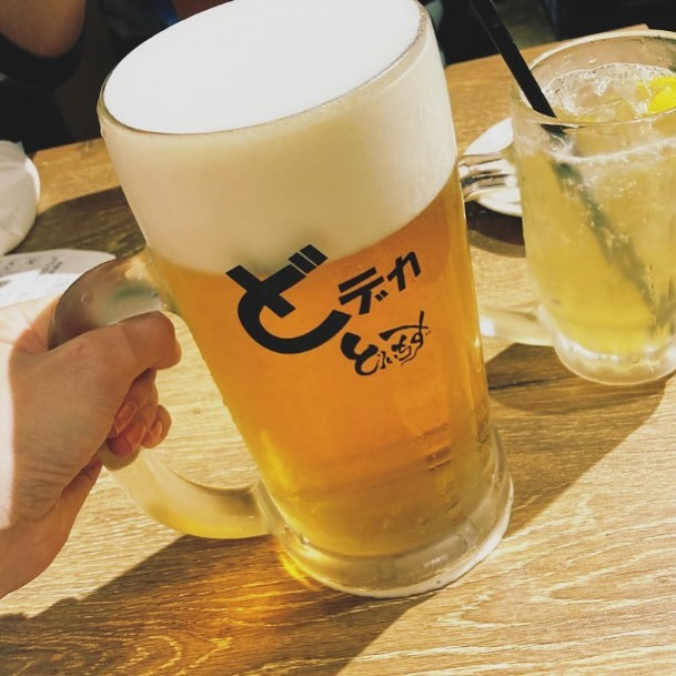 🍺どでかビール🍺

これは絶対飲むな🙅‍♀️

何も良いことない🙅‍♀️

#ビール
#どデカビール 
#キャバ嬢
#志木
