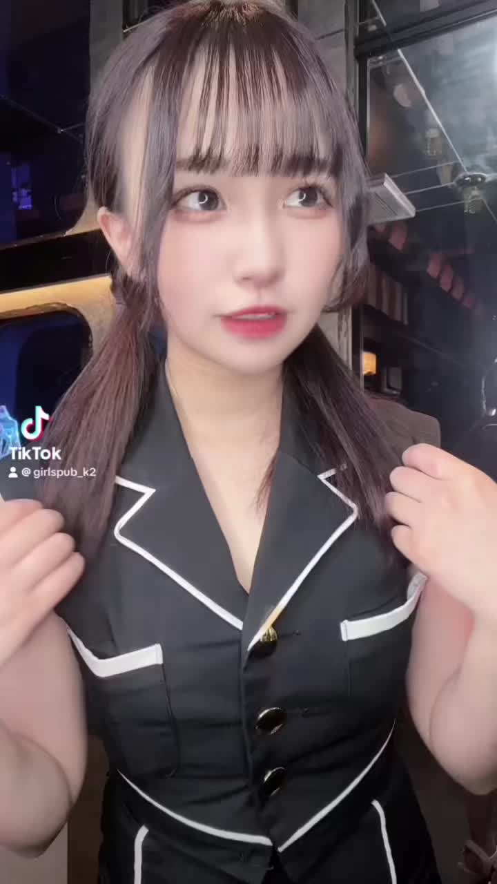 可愛いヘアアレンジ教えてください🦭 #歌舞伎町 #ガルバ嬢 #ガールズバー #歌舞伎町によくいる女 #トー横 #新宿