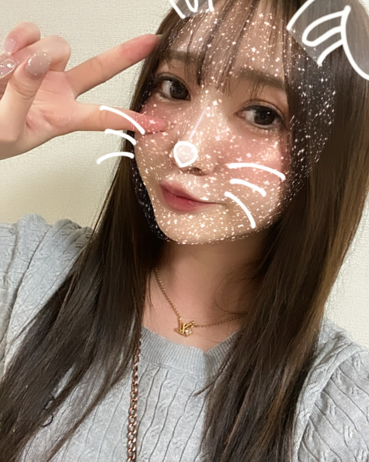 遅くなりました。7月ありがとうございました❤️ྀི
6月の投稿はもう少し待ってください🍒

一緒に飲んでくれたり
応援してくれる方には日々感謝しかないです❤️‍🩹ྀི

#札幌 #さっぽろ #すすきの #ホステス #キャバ嬢 #パブ #パブ嬢 #飲み屋 #キャバクラ #ニュークラ #ニュークラ嬢 #ラウンジ #北海道 #おすすめ #お酒 #夜職 #中洲 #錦 #北新地 #ミナミ #国分町  #歌舞伎町 #自撮り#銀座 #六本木 #渋谷 #すすきのホステス  #シャンパン #浴衣 #バースデー