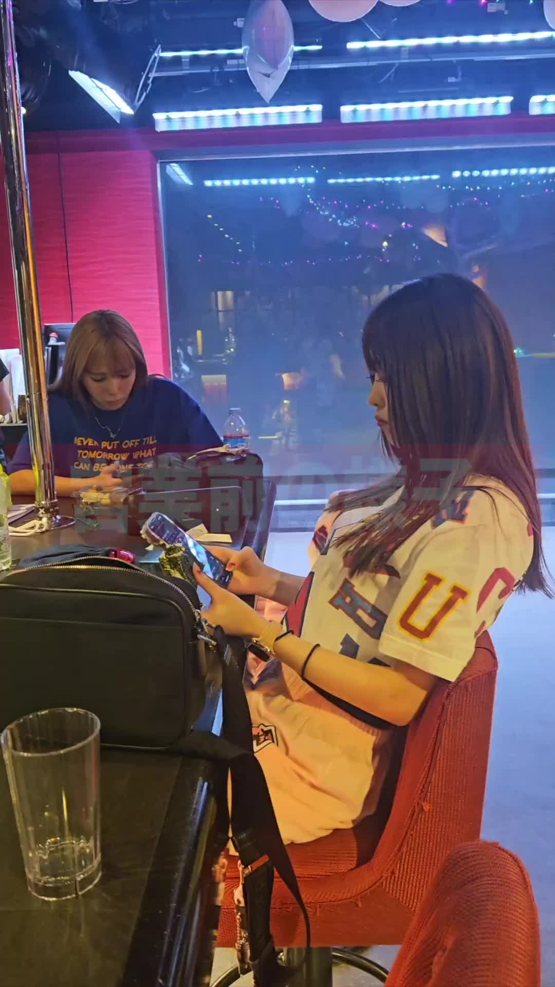 アミューズメントGIRLS BAR　中洲マスカッツ ホットニュース 101421