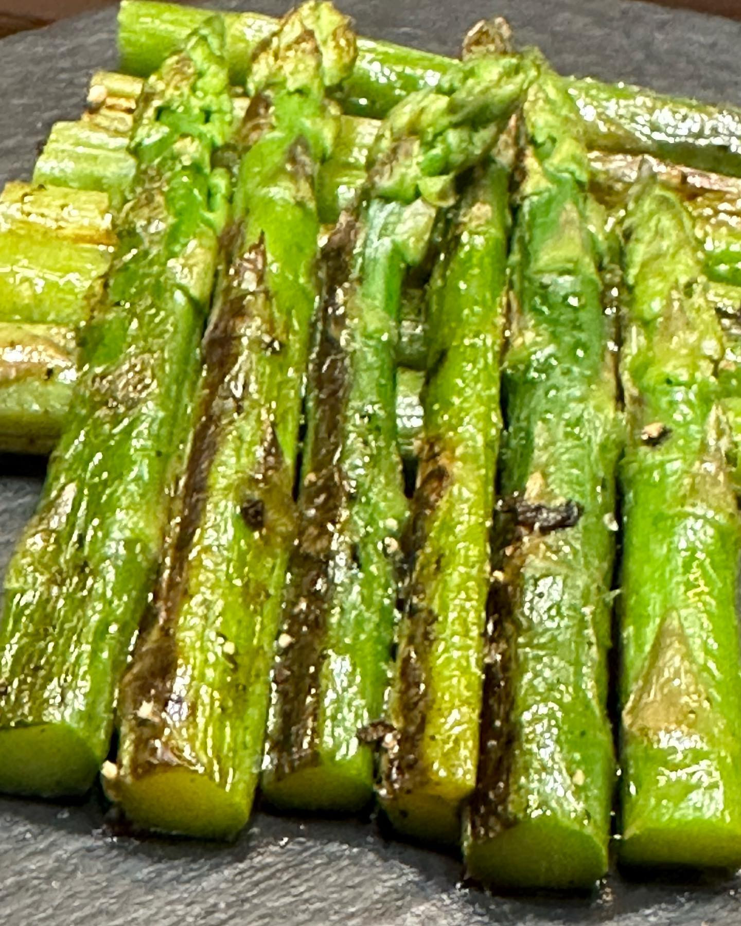 出勤してます!アスパラ美味しい!
#函館#ニュークラ