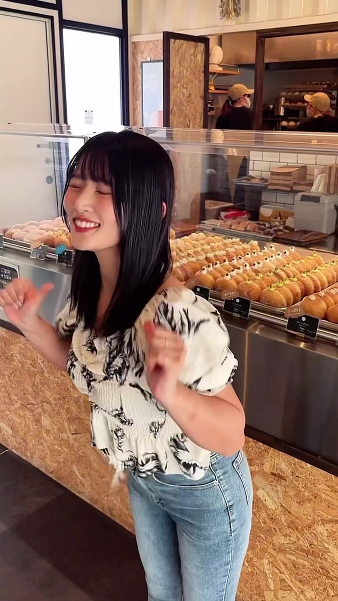 ミルクドドレイク長町店に行ってきた🍩💕カスタードドーナツ美味しかったしキャラメルアイスも美味しかった🍨💕#仙台 #宮城 #長町 #ドーナツ #おすすめにのりたい