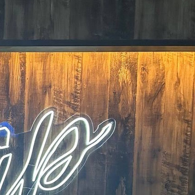 Snack & Bar Chip ホットニュース 104007