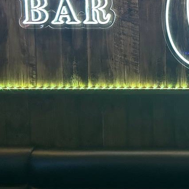 Snack & Bar Chip ホットニュース 104008