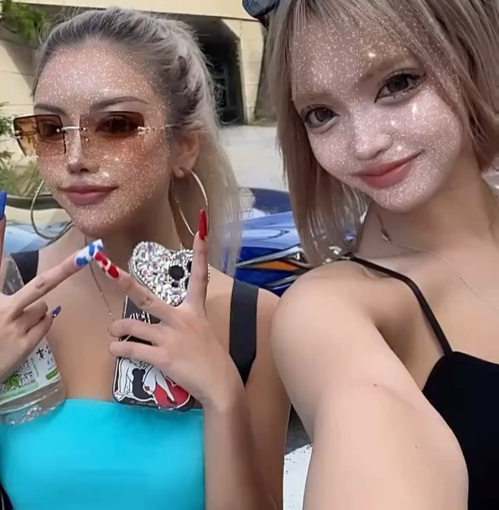 off day🦋
・
・
・
峰 寿リ亜 ｰ 𝐉𝐮𝐥𝐢𝐚 𝐌𝐢𝐧𝐞🌹
・
𝗢𝗿𝗮𝗻𝗴𝗲 𝗧𝗲𝗿𝗿𝗮𝗰𝗲 - オレンジテラス🍊🧡
@orangeterrace.tokyo 
・
AREA: 歌舞伎町／新宿
TEL: 03-6233-8201
MAP: 〒160-0021 
  東京都新宿区歌舞伎町1-2-5
  東陽ビル B1F
TIME: 20:00〜LAST
・
 #キャバ嬢  #キャバクラ  #新宿  #歌舞伎町  #ホステス  #ギャル  #じゅりあ  #オレンジテラス  #六本木  #銀座  #ク