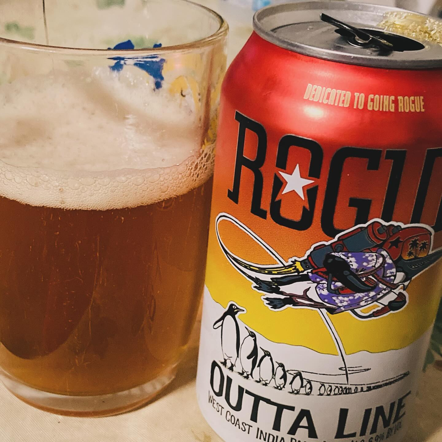 🍺OUTTA LINE IPA🍺

アメリカ、オレゴン州のクラフトビール！
フルーティーだけどIPAだからしっかり苦味もある感じ！

パケ買い✌️

クラフトビールパケ買いしがち🍻

#クラフトビール
#ビール
#志木
#キャバ嬢
#キャバクラ