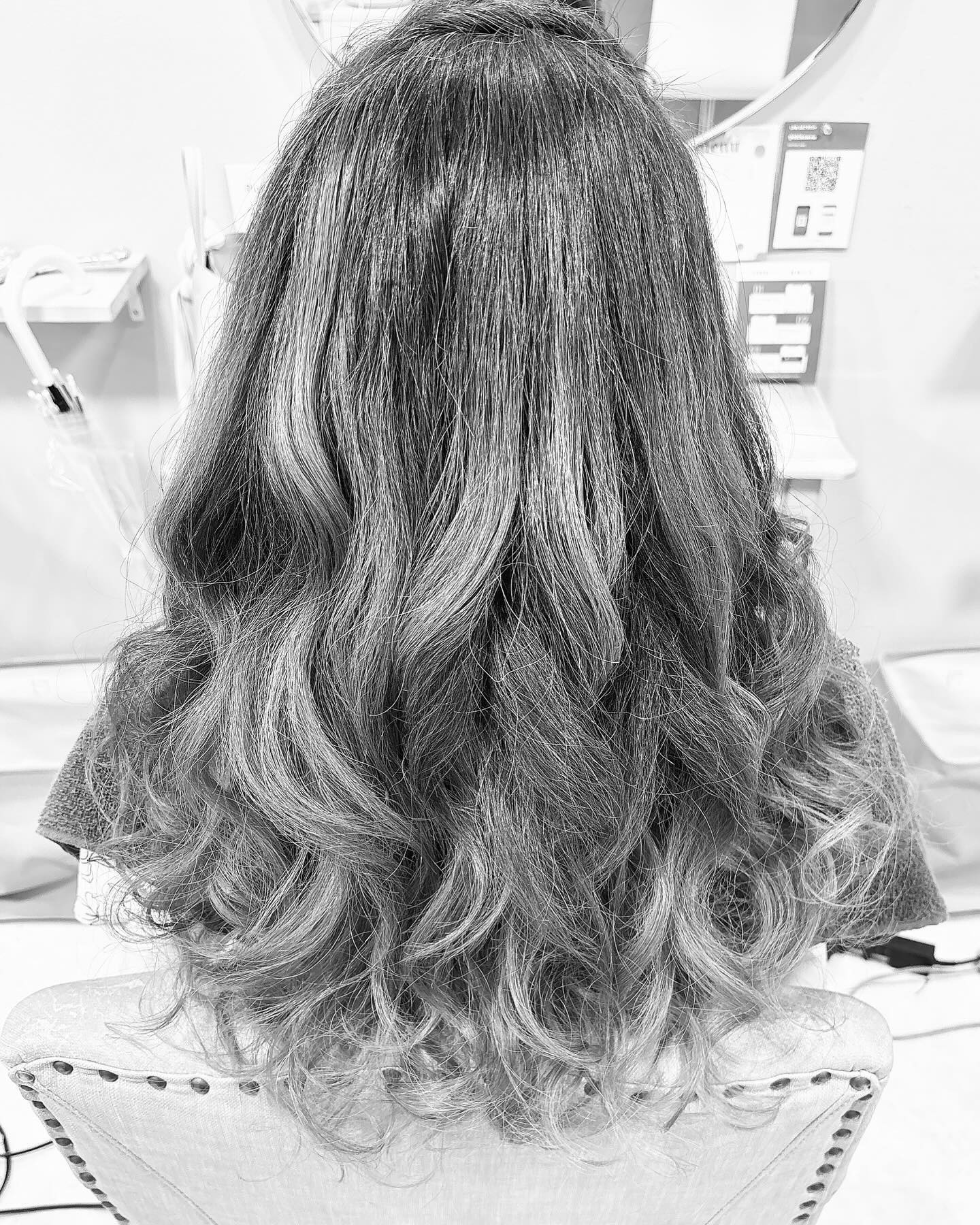 金曜日は遅くまで楽しめる日でしょ@clubgalle2580 #東陽企画グループ #東陽企画 #トキオ観光 #第21桂和ビル #第21桂和ビル6階 #くらぶ我礼 #クラブ我礼 #我礼 #クラブガレ