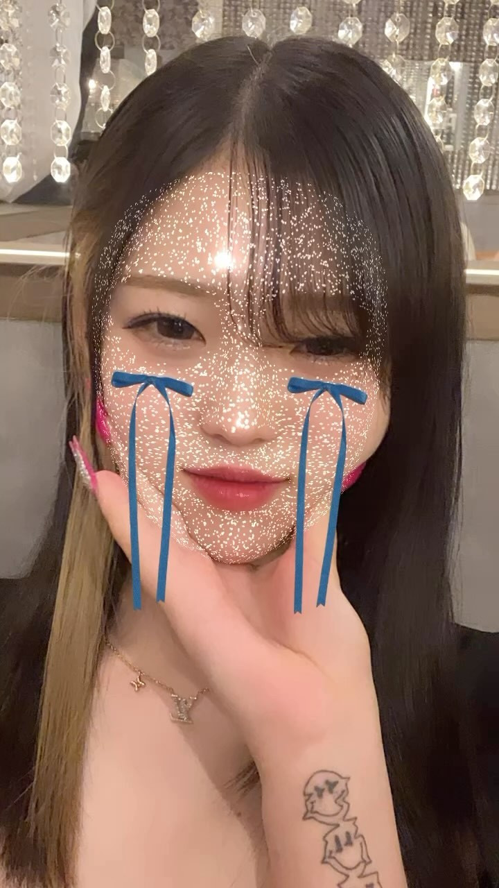 かれんが人の顔で遊びました🥵
今日明日浴衣イベント！👘
夜涼しくなってきて秋近づいてる中で浴衣きます☺️
是非遊びに来てください🌟