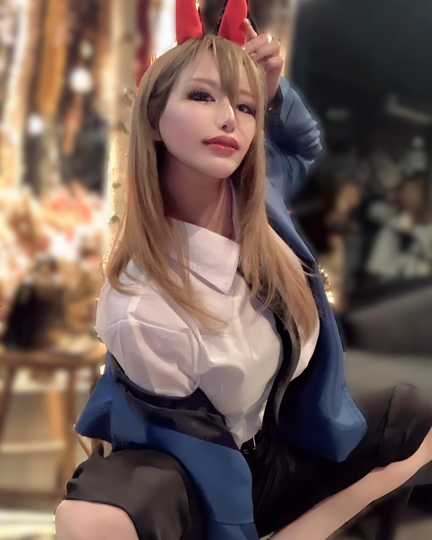 ワシは血の悪魔パワーじゃ！
アニコスイベント1日目は
チェーンソーマンのパワーちゃんでした❣️

.
.
.
.
.
#キャバ嬢 #加工 #歌舞伎町 #レース #ドレス 
#夏 #8月 #コスプレ #チェーンソーマン #パワーちゃん #血の悪魔