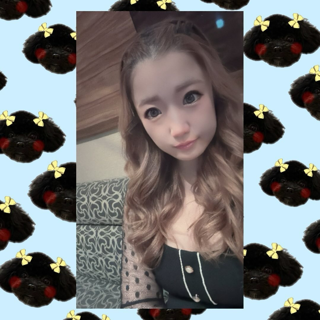 今日もしゅ！

朝からふらふら動いてた✌🏻

割と忙しい💨

club GATE 
札幌市中央区南6条西4丁目第21桂和ビル2階 
TEL:011-511-5222
 @gatesusukino 

#ススキノ#ニュークラ#ニュークラブ#ゲート#キャバクラ#キャバ嬢#すすきの#ほしのゆめ#北海道#札幌#北海道旅行#札幌旅行#日曜営業#日曜日も営業してます#いいね返し#SAPPORO#susukino#newclub#clubGATE#GATE#gatesusukino#🍻#🍾