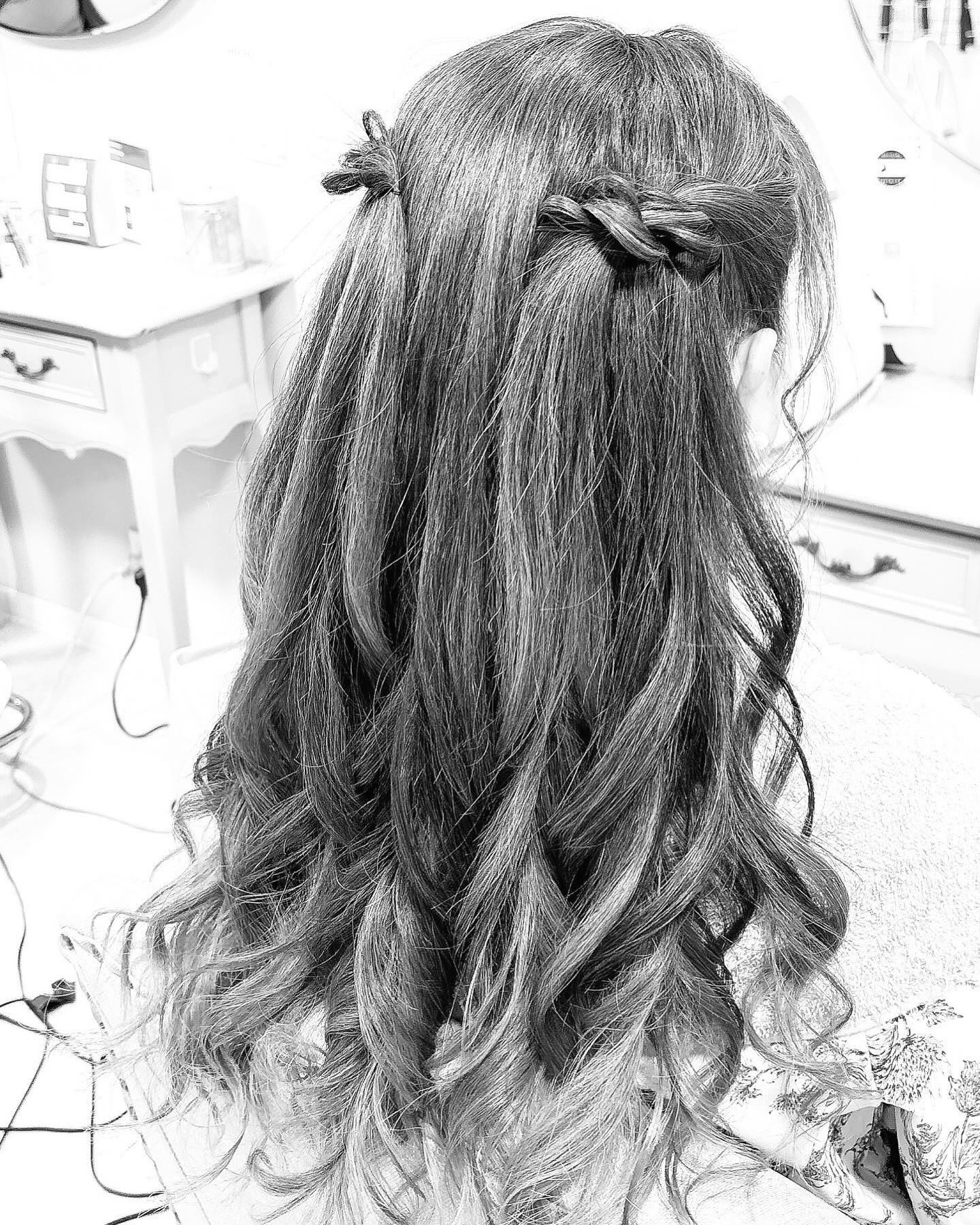 今夜も笑顔でお待ちしております@clubgalle2580 #東陽企画グループ #東陽企画 #トキオ観光 #第21桂和ビル #第21桂和ビル6階 #クラブ我礼 #クラブ我礼 #我礼 #クラブガレ