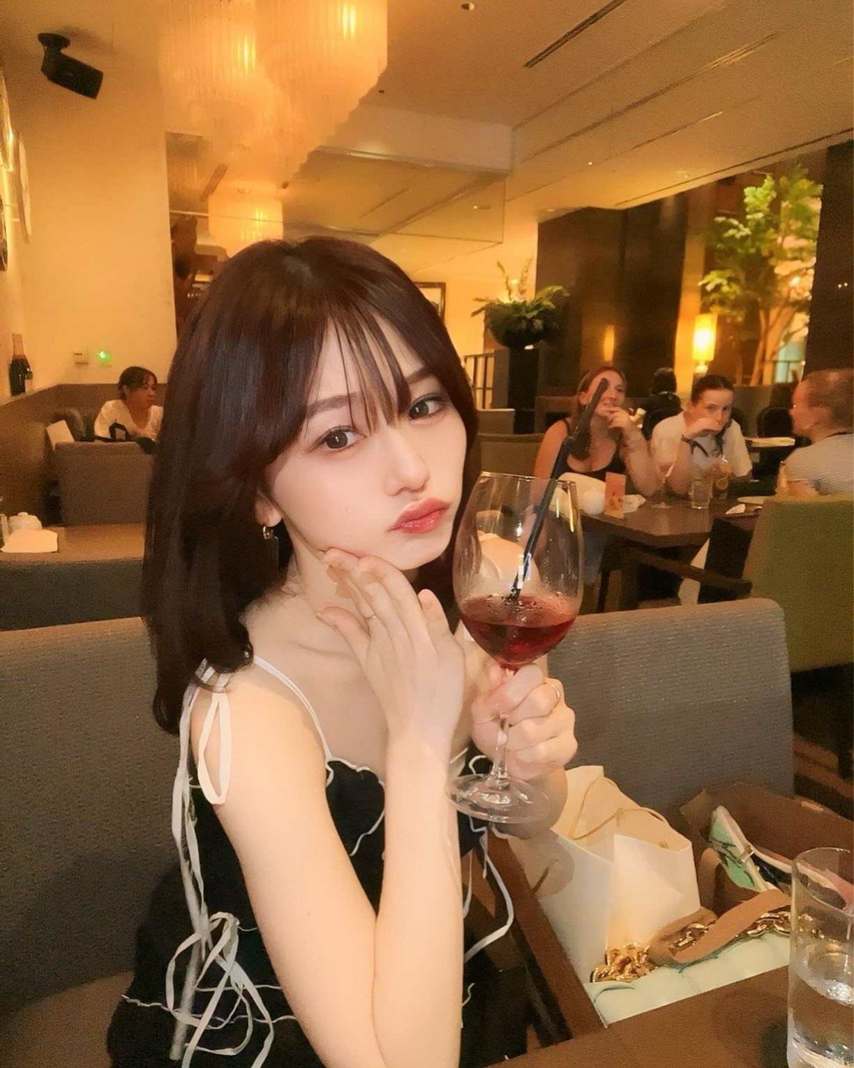 #ザストリングス表参道