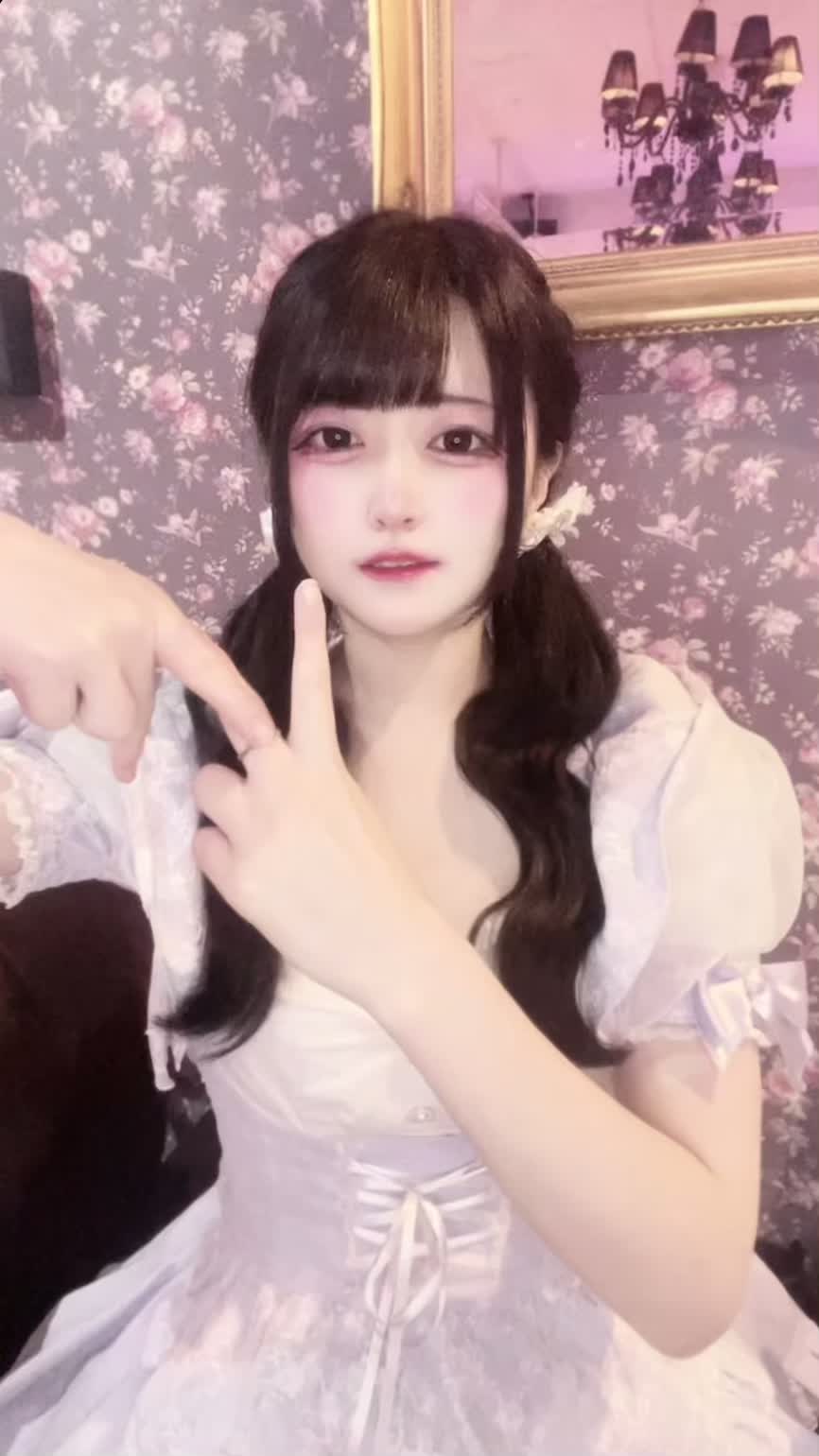 HIGH-SPEC PRINCESS ホットニュース 112704