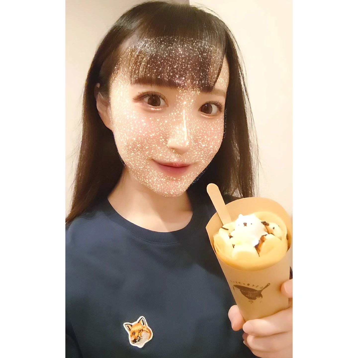 .
芸術の秋、食欲の秋　その他いろいろありますが
まなみは強欲なので芸術も食欲もどちらも堪能したい！！

ということで夏も終わり頃から刀やらなんやら観に行く時期になりました🎉
夏は暑いからできるだけどこにもいきたくないよ…　

しろくまクレープ🐻
何年か前まで札幌にお店があったけど地元の大阪に帰るとのことで閉店してしまって…
期間限定で札幌に帰ってきてくれたのでやっと行けた〜♥️

バナナクレープ✕レアチーズクリーム美味しかった🥺♥️
もう1回行けるかなあ〜行きたいな〜
しろくまの可愛さとクレープの美味し