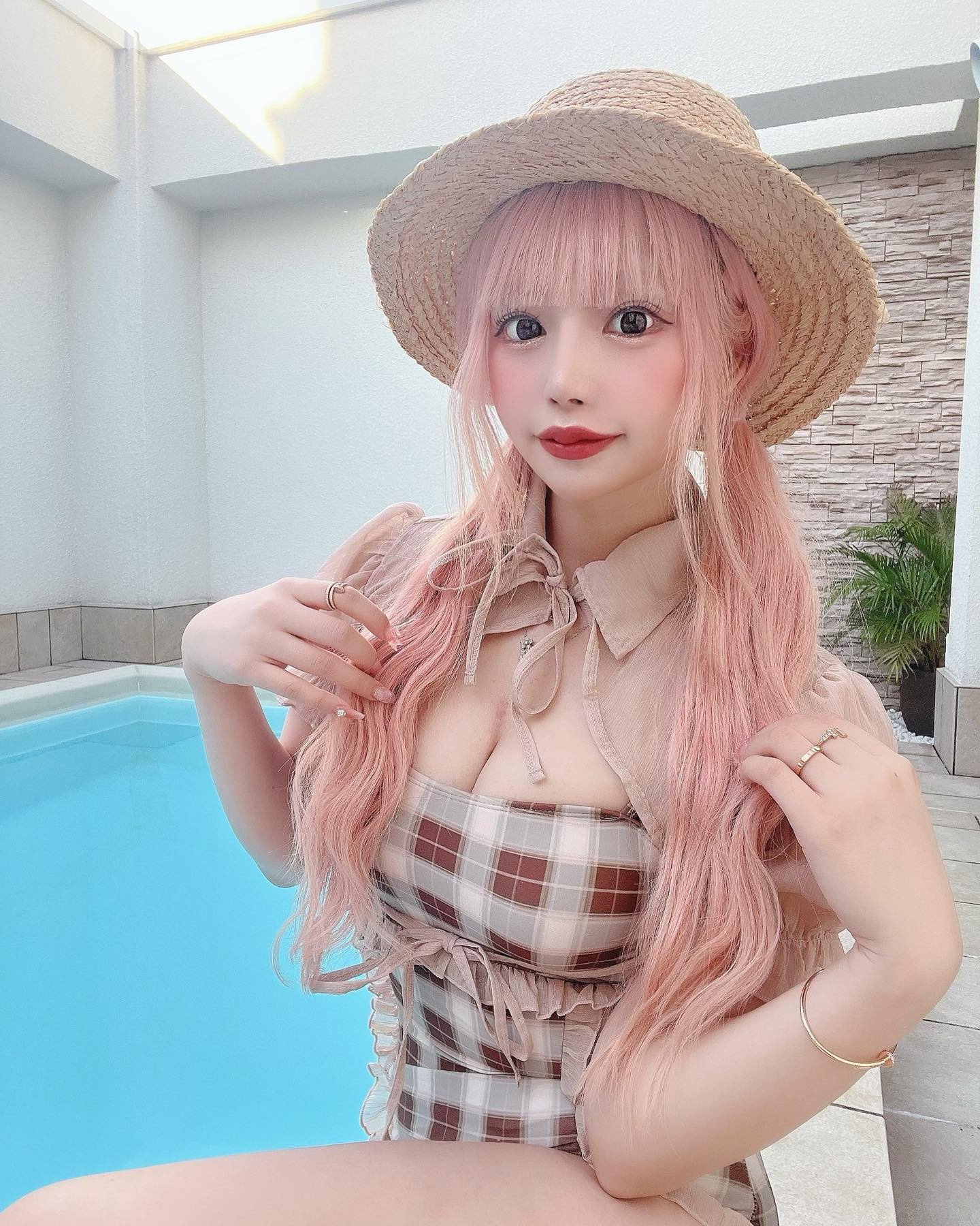 沖縄楽しかったー🌺💕
海行ってないけどお部屋プール付きにしてよかった🫶🏻

かれんちゃんと沖縄4回目👼ちゅき

#すすきの #ススキノ #すすきのグルメ #ニュークラブ #ニュークラ #キャバクラ #キャバ嬢 #ホステス #札幌 #すすきのキャバクラ #沖縄 #水着 #水着ギャル 
#歌舞伎町 #ポケパラ #ナイツ #ギャル #かわいい #あざとい系女子 #札幌観光 #followme#instagood #instalike #シティーグループ #premier #一ノ瀬愛梨 #ぷにぷにあいり