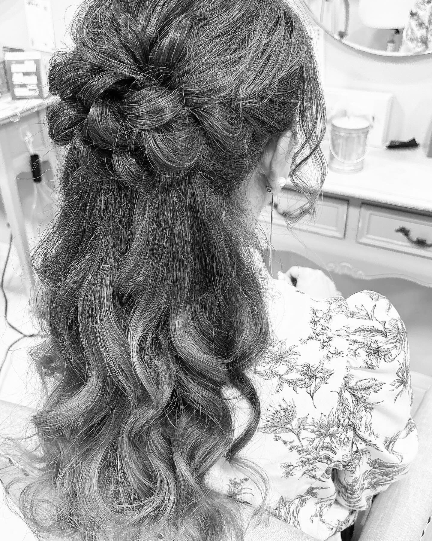 連休明け頑張ります@clubgalle2580 #東陽企画グループ #東陽企画 #トキオ観光 #第21桂和ビル #第21桂和ビル6階 #くらぶ我礼 #クラブ我礼 #我礼 #クラブガレ