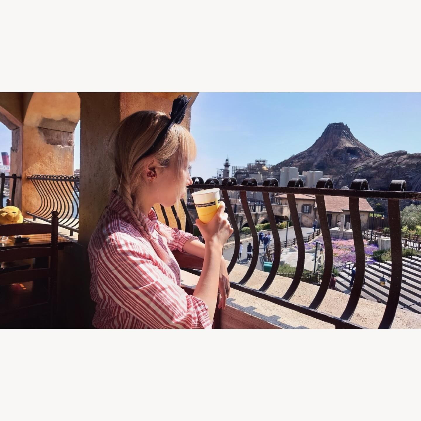 🍻Sea飲み🍻

ディズニーシーで飲むビールまじでまじでまじで美味しい😋

どこで飲んでも美味しい🍻

永遠にビール飲んじゃう🍻

ランドよりシーの方が美味しい🍻

またシー飲みしたいなぁあ

#ビール
#ディズニーシー
#志木
#キャバクラ
#キャバ嬢