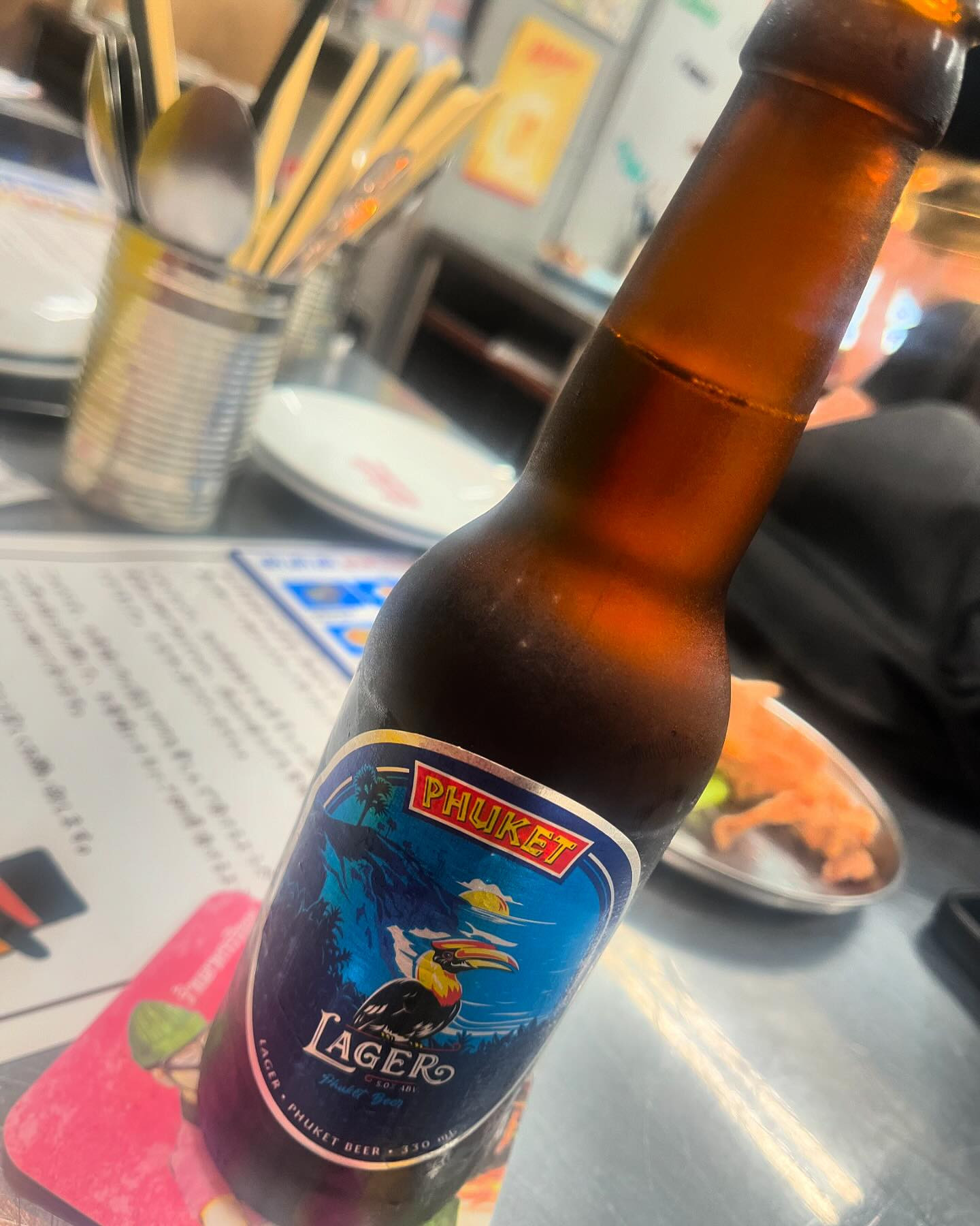 🍺プーケット🍺

タイの屋台風居酒屋で飲んだプーケット！

めちゃくちゃトロピカルで美味しくて飲みやすかったなこれ！！

ラベルも可愛い🦜❤️

動物のラベルのビール飲みがち

#プーケット
#タイ

#志木
#キャバクラ
#キャバ嬢