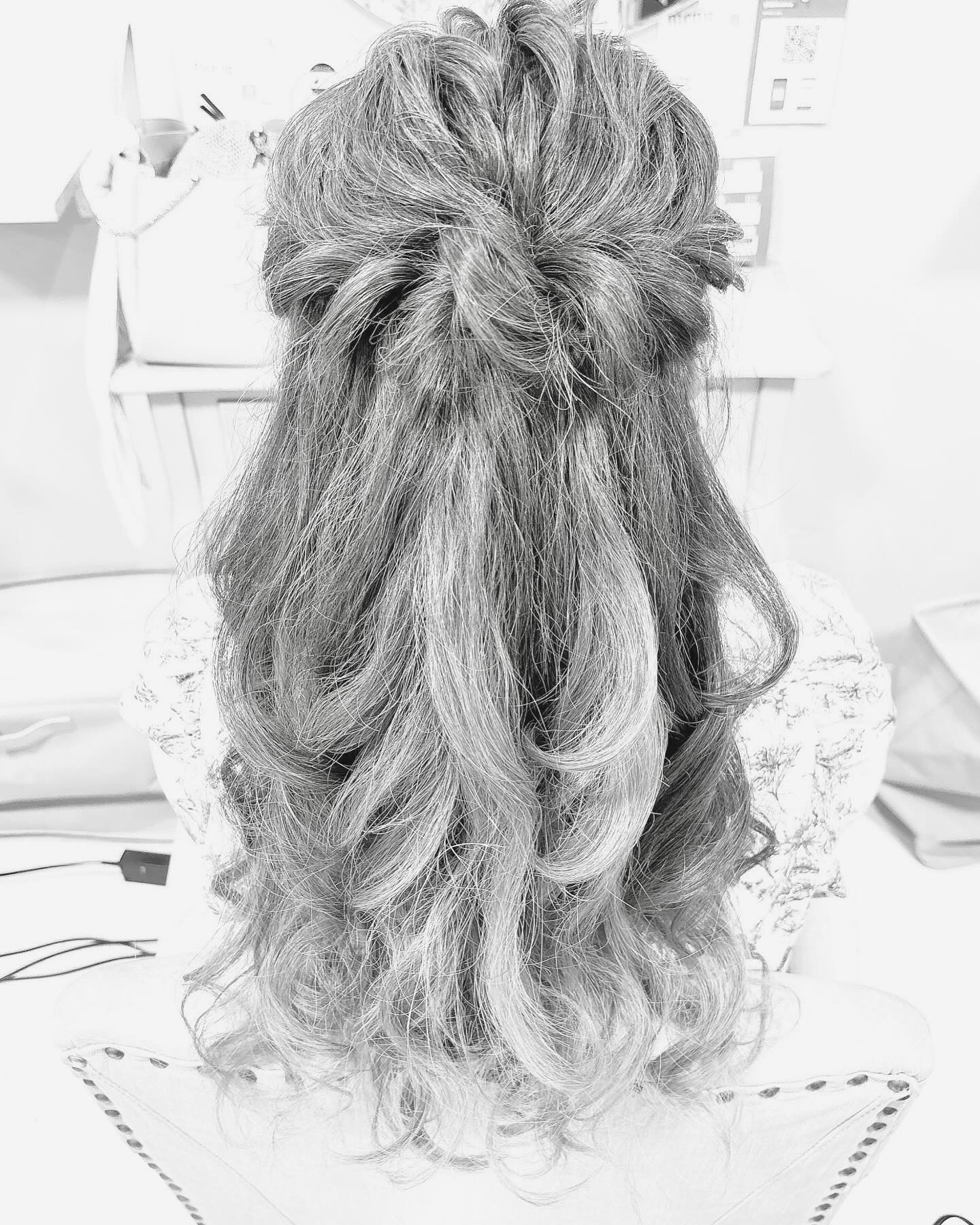 明日からまた連休やー@clubgalle2580 #東陽企画グループ #東陽企画 #トキオ観光 #第21桂和ビル #第21桂和ビル6階 #クラブ我礼 #クラブ我礼 #我礼 #クラブガレ