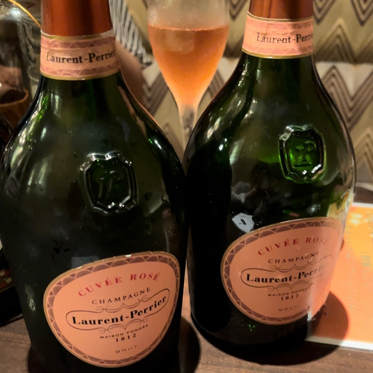 楽しいお酒をたくさんいただき幸せ🥂✨

本日お休みです🫶

@clubgalle258
#東陽企画グループ #東陽企画 #トキオ観光
#第21桂和ビル #第21桂和ビル6階
#くらぶ我礼 #クラブ我礼 #我礼#北海道 #札幌 #すすきの #ラウンジ  #ラウンジ嬢 #キャバクラ #キャバ嬢 #ホステス #きゃばきゃば #お酒好きと繋がりたい