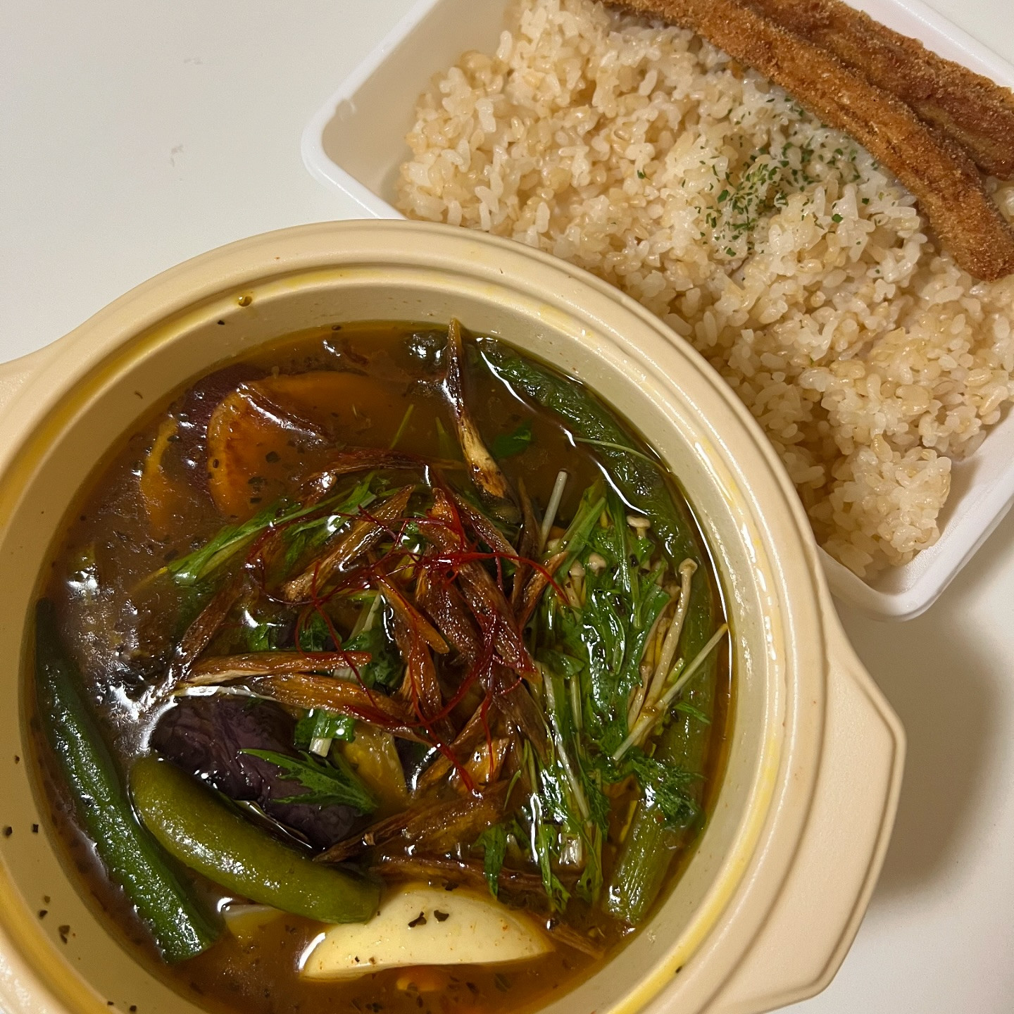 二日酔いにはスープカレーが1番だと思っている😋🍴

家が荒れ放題なので、掃除してみたり🧹⸒⸒

犬と遊んでみたり🐶

連休はのんびり過ごします🍀*゜

@clubgalle258
#東陽企画グループ #東陽企画 #トキオ観光
#第21桂和ビル #第21桂和ビル6階
#くらぶ我礼 #クラブ我礼 #我礼#北海道 #札幌 #すすきの #ラウンジ  #ラウンジ嬢 #キャバクラ #キャバ嬢 #ホステス #きゃばきゃば #お酒好きと繋がりたい