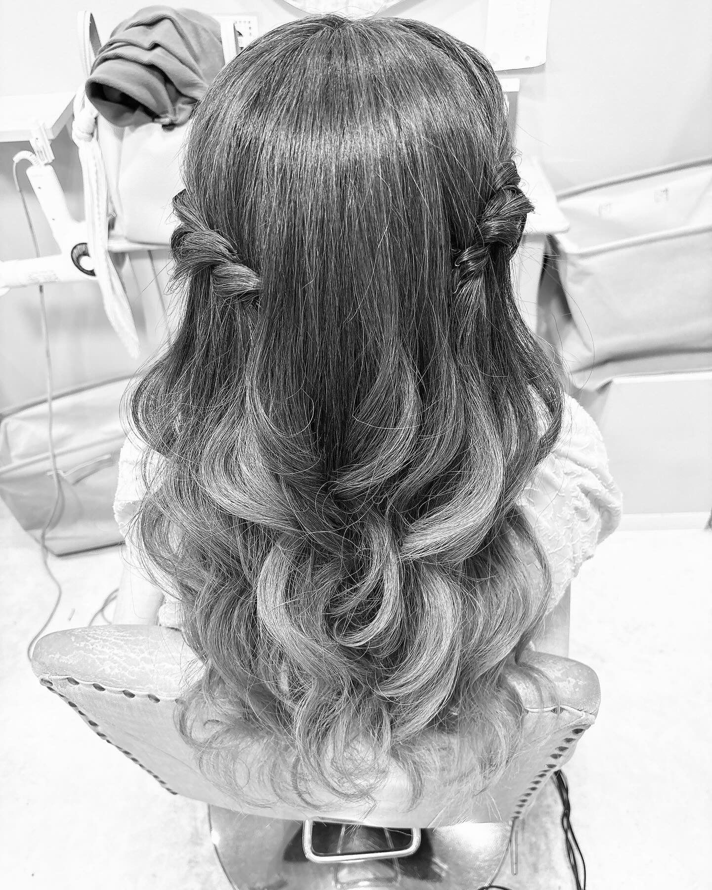 今日は皆んな何してるのかなー@clubgalle2580 #東陽企画グループ #東陽企画 #トキオ観光 #第21桂和ビル #第21桂和ビル6階 #くらぶ我礼 #クラブ我礼 #我礼 #クラブガレ