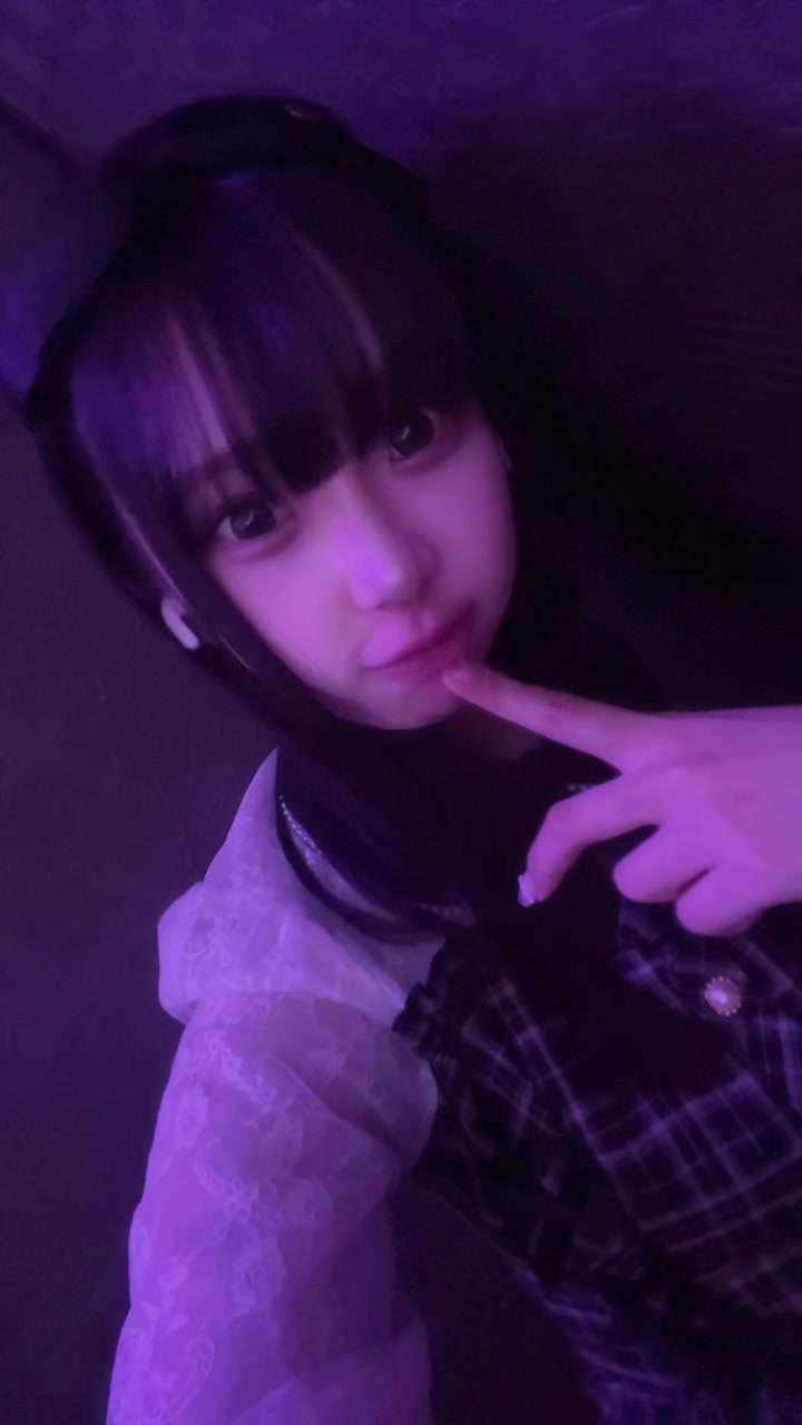 見られてて恥ずかしい👶🏻チラ 私のダーリンどこー。 #歌舞伎コンカフェ #ガルバ