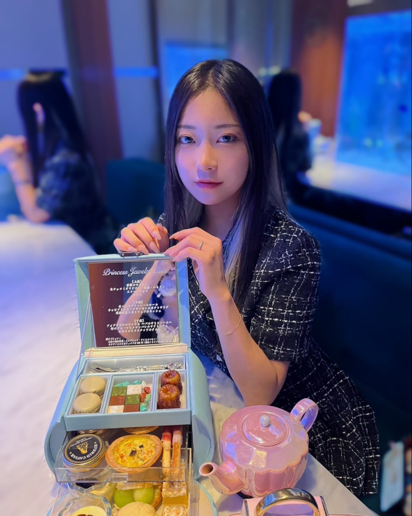 少し前の🐠🫖

 #上野グルメ  #上野アクアリウムレストランnautilus  #アフヌン  #アフタヌーンティー  #キャバ  #キャバクラ  #キャバクラ嬢  #キャバクラドレス  #宣材  #宣材写真  #宣材撮影  #看板レース  #いいね返し  #instagood  #ヘアメ  #ヘアメイク  #セクシードレス  #同伴  #シャンパン  #シャンパンください  #ラウンジ  #ラウンジ嬢 #歌舞伎町  #歌舞伎町キャバ嬢 #歌舞伎町キャバクラ #WMWM #ウェーブ #歌舞伎町ウェーブ