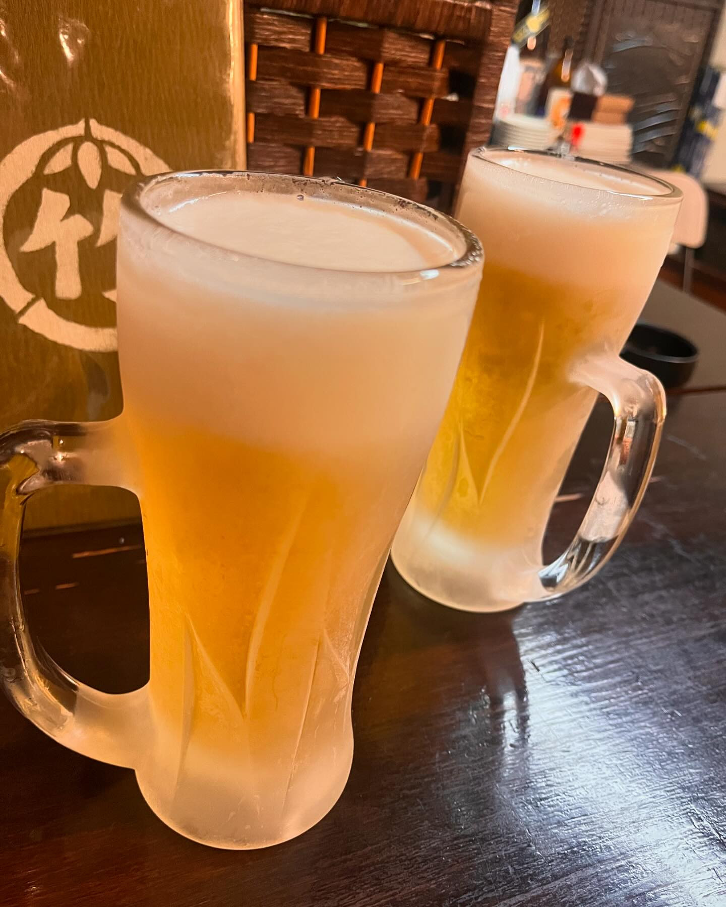 🍻キンキンのビール🍻
グラス凍っててビールもシャリシャリに冷えてるとこ信用できる🍻

#ビール
#志木
#キャバ嬢
#キャバクラ