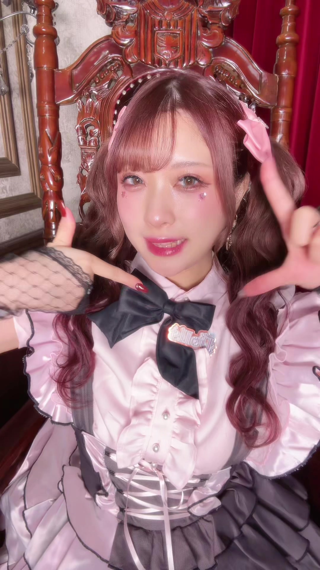 10/23オープンの韓国コンカフェ『Dolls』さんの衣装モデルさんやらせて頂きました💗 フォローしてね⬇️  アカウント【@Dolls_kor 】 #コンカフェ#韓国#アイドル#韓国コンカフェ