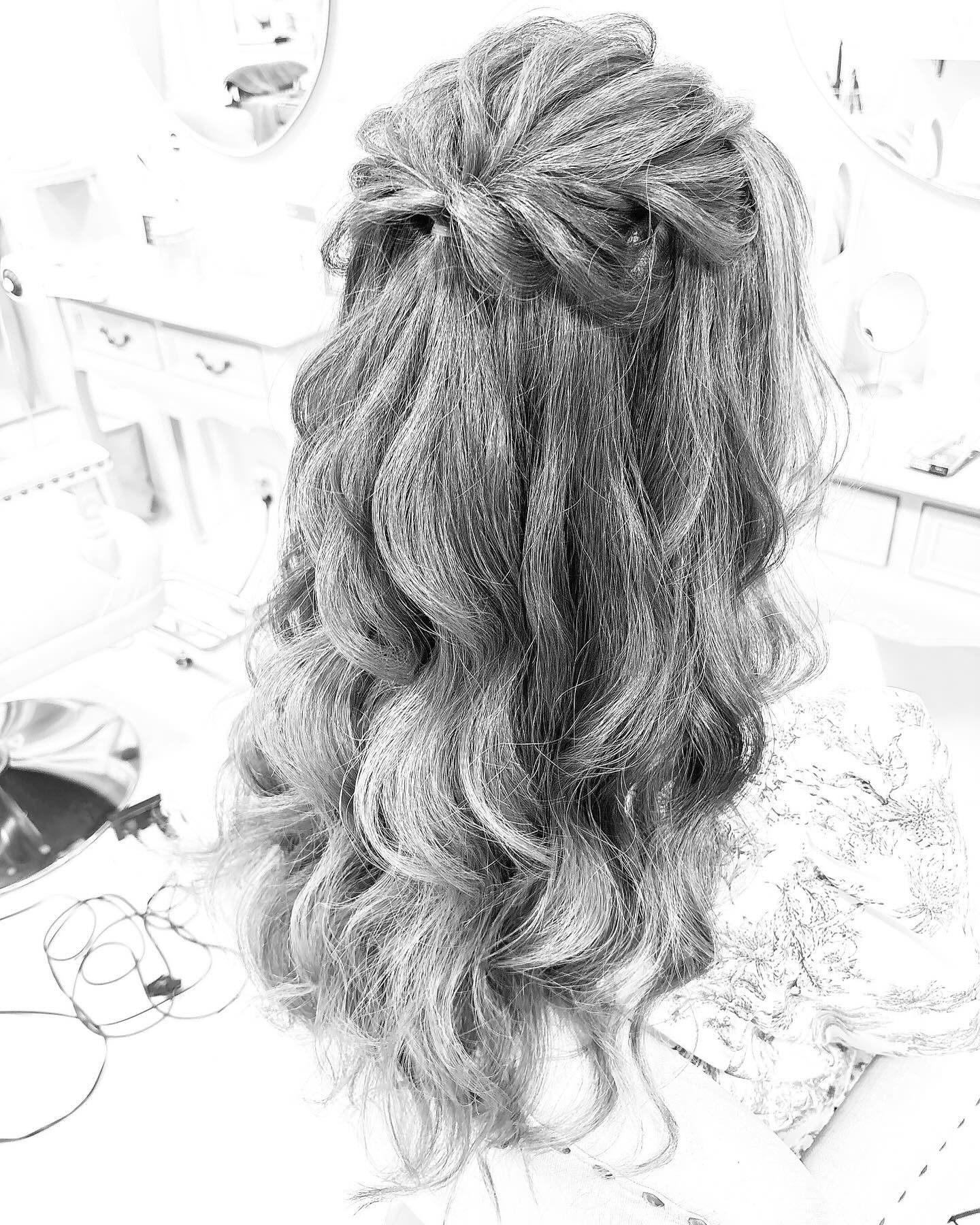 紅葉が楽しみな季節になりましたね@clubgalle2580 #東陽企画グループ #東陽企画 #トキオ観光 #第21桂和ビル #第21桂和ビル6階 #くらぶ我礼 #クラブ我礼 #我礼 #クラブガレ