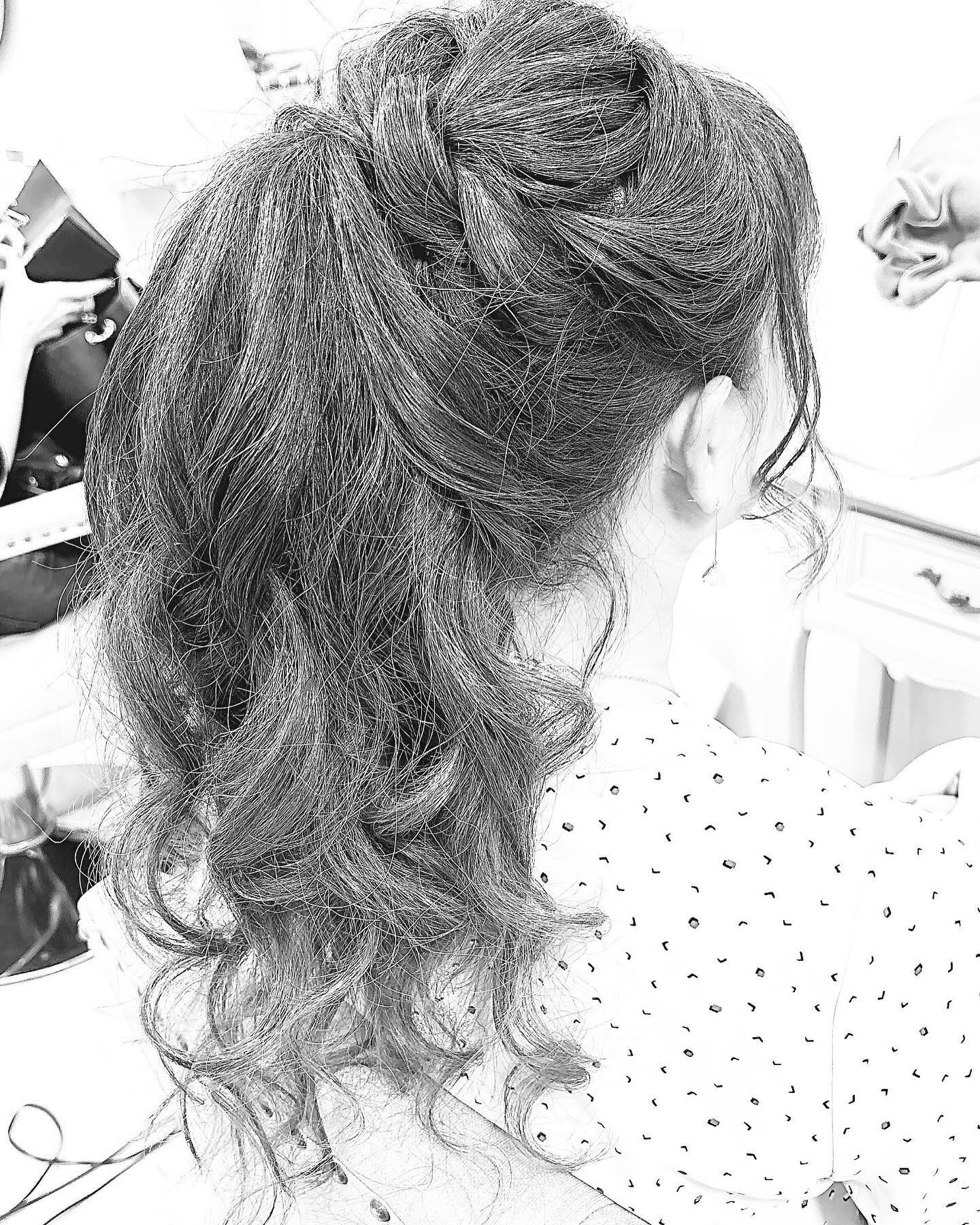 金曜日って何か嬉しい@clubgalle2580 #東陽企画グループ #東陽企画 #トキオ観光 #第21桂和ビル #第21桂和ビル6階 #くらぶ我礼 #クラブ我礼 #我礼 #クラブガレ