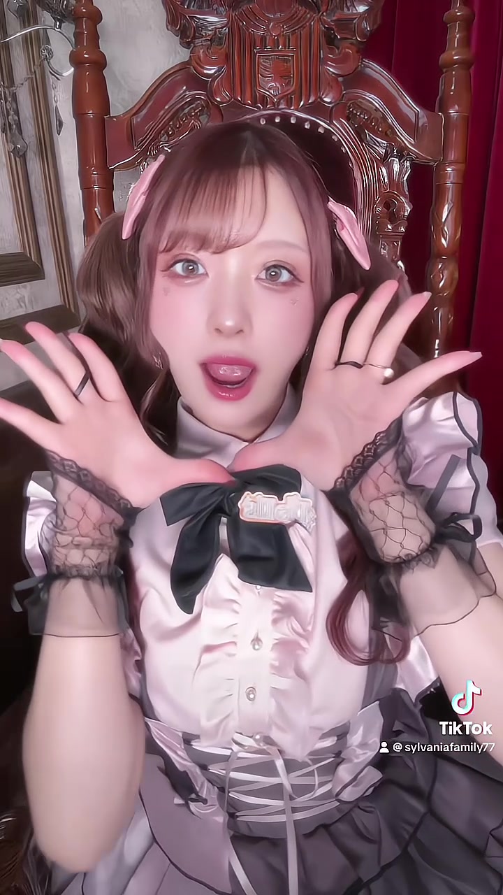 可愛いだけでも十分いいよね？😌💗 Follow me⬇️ 【 @Dolls_kor 】 #コンカフェ#コンカフェ嬢#ヨジャドル#韓国コンカフェ#KーPOP#dolls#🇰🇷