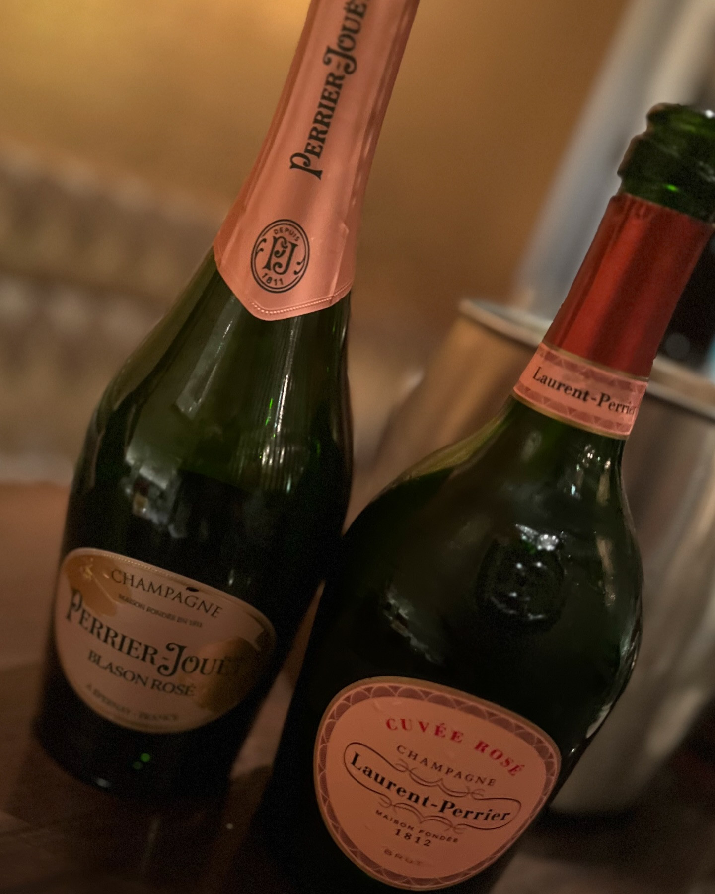 今週も楽しんでいこう🎶꙳︎︎ ⟡

本日出勤です🫧🥂

@clubgalle258

#東陽企画グループ #東陽企画 #トキオ観光
#第21桂和ビル #第21桂和ビル6階
#くらぶ我礼 #クラブ我礼 #我礼#北海道 #札幌 #すすきの #ラウンジ  #ラウンジ嬢 #キャバクラ #キャバ嬢 #ホステス #きゃばきゃば #お酒好きと繋がりたい