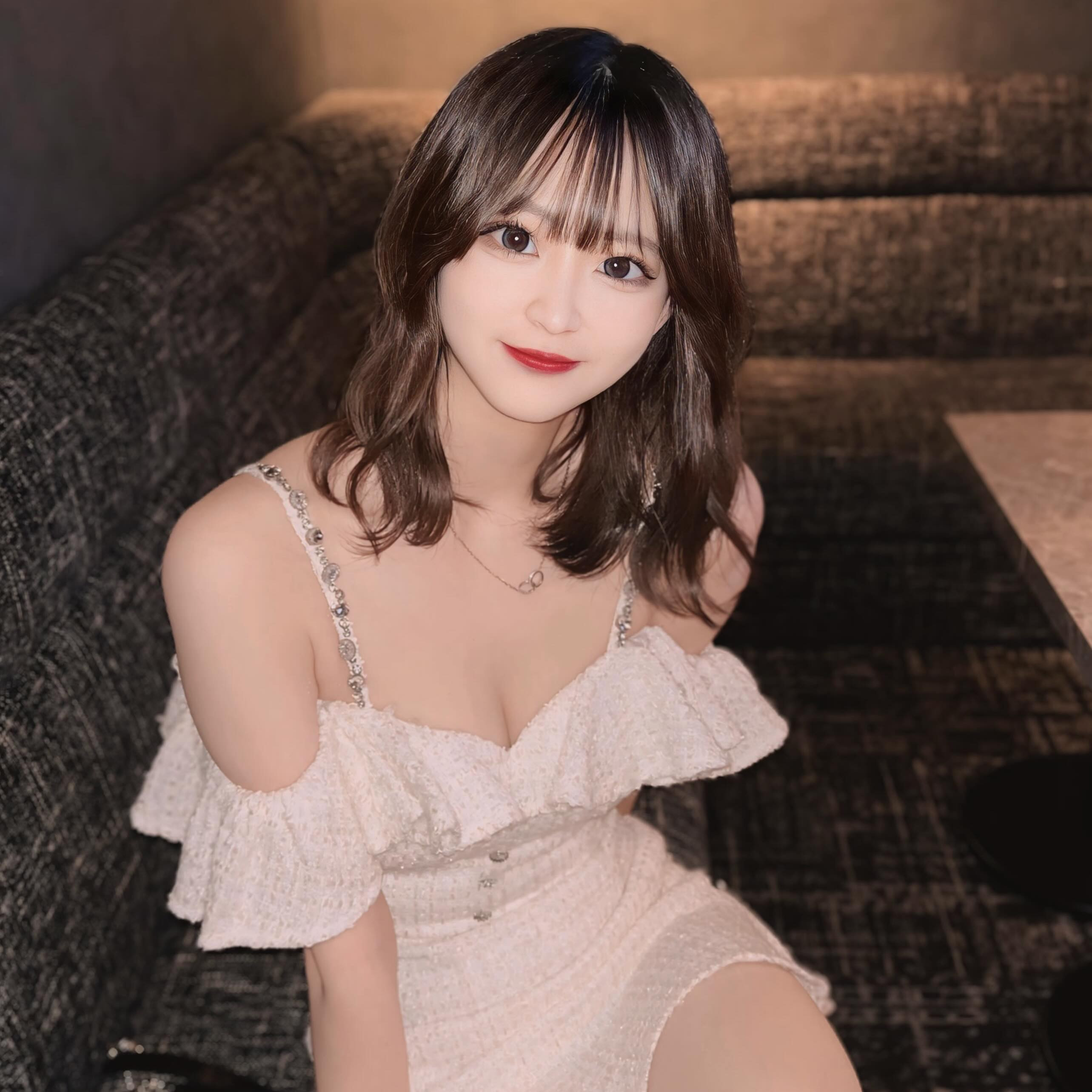 おとなりあいてまっせーーーい🤘🏻( ᷇ᵕ ᷆ )🤘🏻

#ウルフグループ #王華 #ロイヤルステージ #ROYALSTAGE #札幌 #すすきの #錦 #名古屋 #国分町 #歌舞伎町 #六本木 #中洲 #キャバ嬢 #キャバクラ #キャバ嬢 #美人 #かわいい #モデル #model #art #ニュークラブ #ガールズバー #photography #photo #photooftheday #cute #love  #インスタ指名