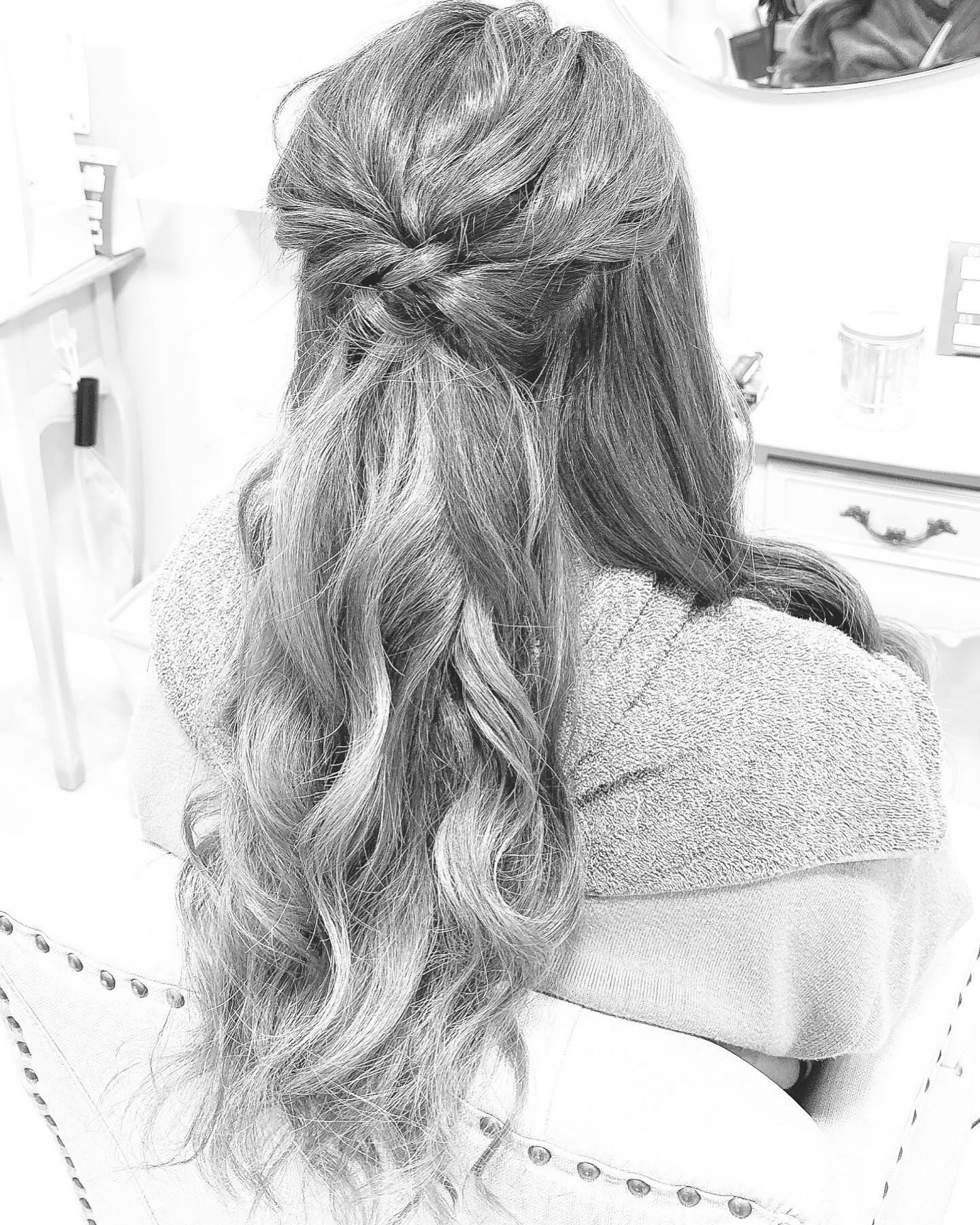 今宵もまた楽しんで！@clubgalle2580 #東陽企画グループ #東陽企画 #トキオ観光 #第21桂和ビル #第21桂和ビル6階 #くらぶ我礼 #クラブ我礼 #我礼 #クラブガレ