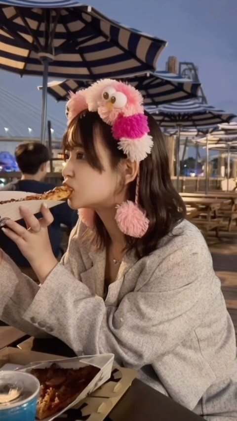 もぐもぐまなかさん(̨̡ ⸝⸝.ˬ.⸝⸝ )̧̢

#ウルフグループ #王華 #ロイヤルステージ #ROYALSTAGE #札幌 #すすきの #錦 #名古屋 #国分町 #歌舞伎町 #六本木 #中洲 #キャバ嬢 #キャバクラ #キャバ嬢 #美人 #かわいい #モデル #model #art #ニュークラブ #ガールズバー #photography #photo #photooftheday #cute #love  #インスタ指名