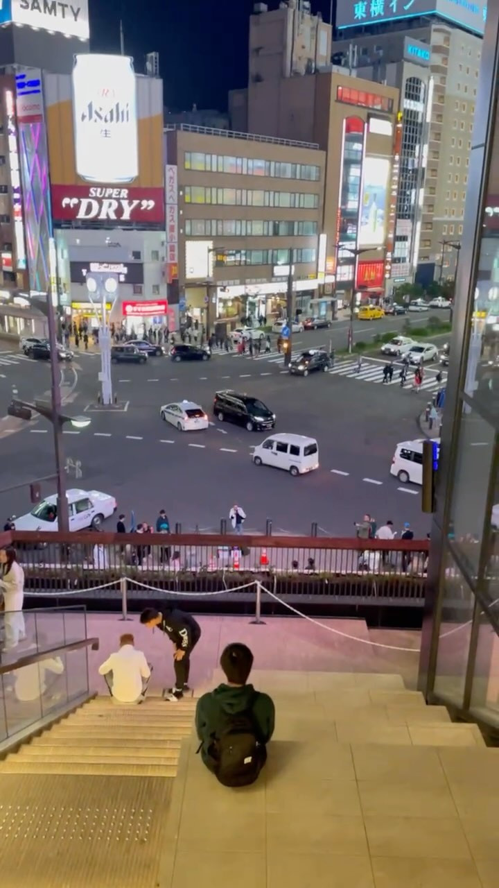 ココノススキノからの景色🏙

こんな場所があるの知らなかった😅

本日出勤です🫧🥂

@clubgalle258

#東陽企画グループ #東陽企画 #トキオ観光
#第21桂和ビル #第21桂和ビル6階
#くらぶ我礼 #クラブ我礼 #我礼#北海道 #札幌 #すすきの #ラウンジ  #ラウンジ嬢 #キャバクラ #キャバ嬢 #ホステス #きゃばきゃば #お酒好きと繋がりたい