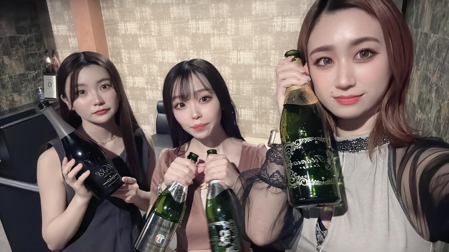 LOUNGE TITANIA ホットニュース 122811