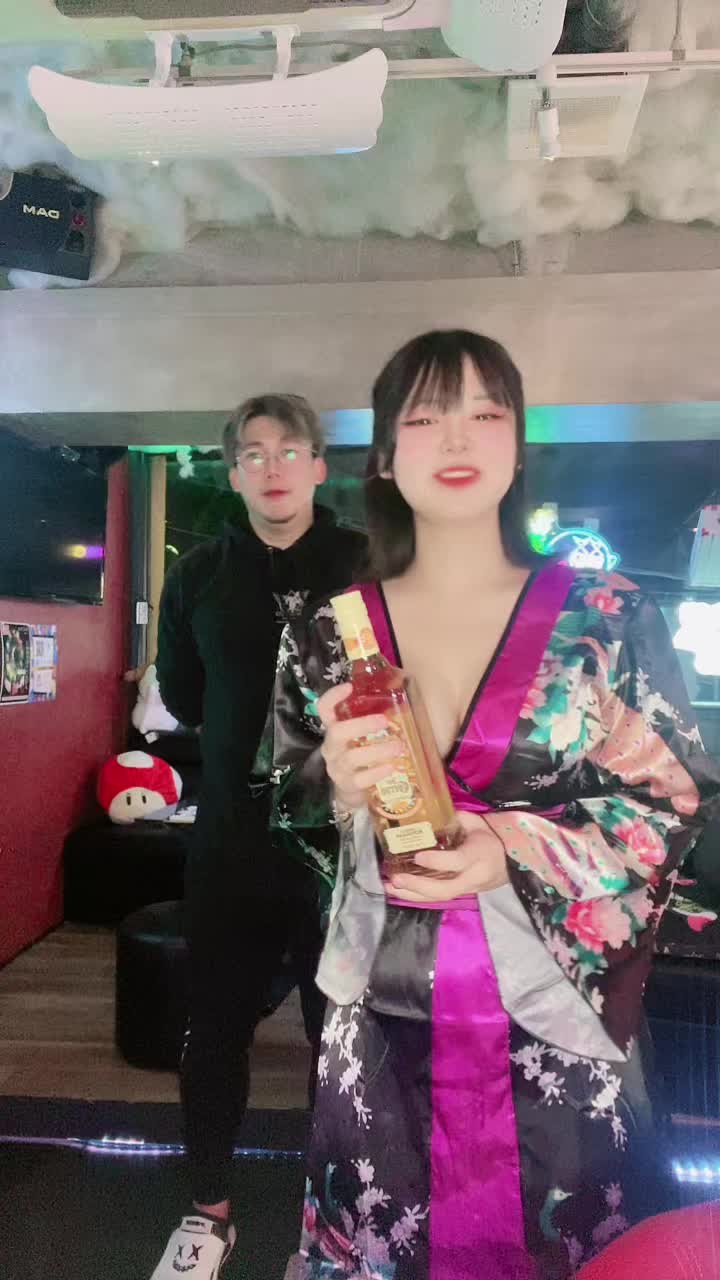 A-holic ホットニュース 123520