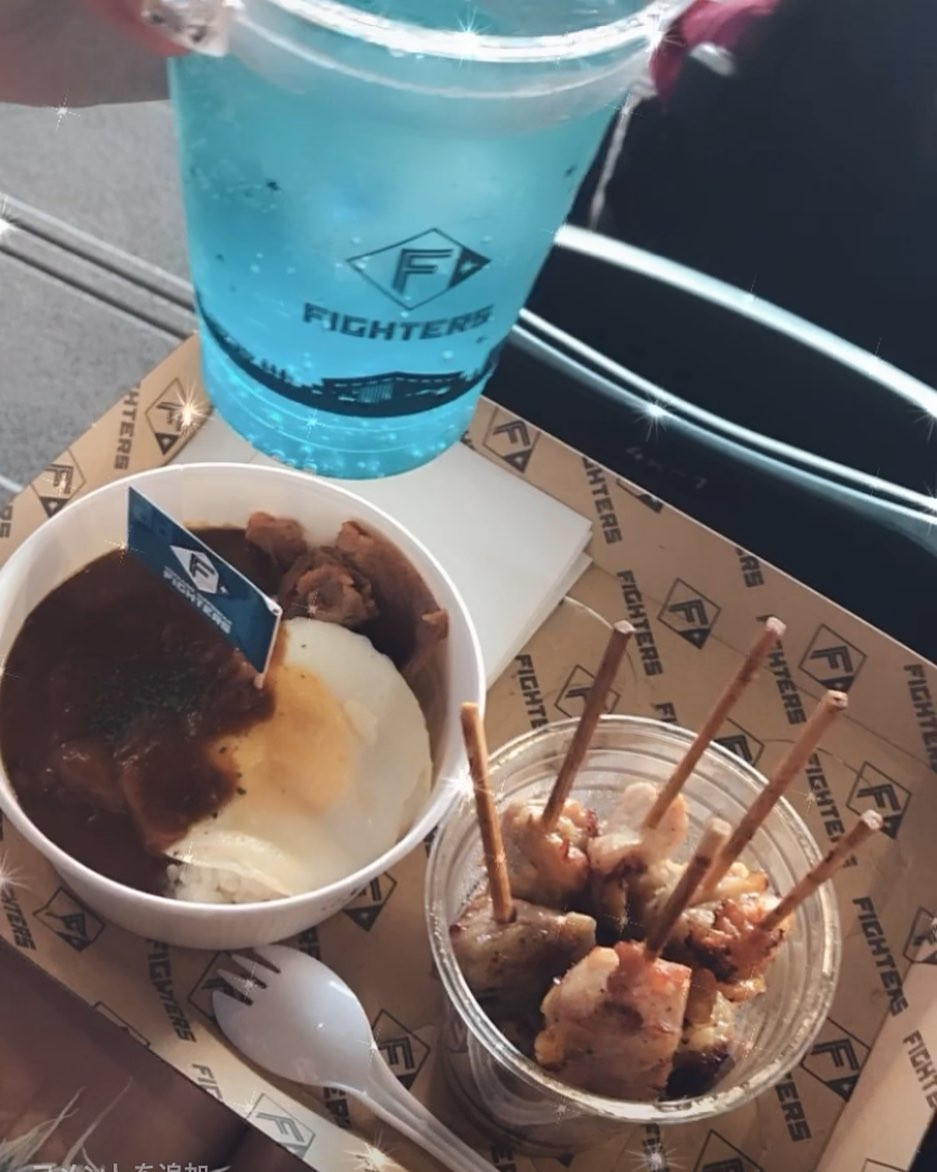 .
♡ ••┈┈┈┈┈┈┈┈•• ♡

日ハム残念だったけどほんと今年のハムは
面白かったなあ🥹🥹

オリックスファンだけどハムもほんと捨て難い…😇

エスコンのこの万中監修のカレー
バカ美味かったです🍛🍛

♡ ••┈┈┈┈┈┈┈┈•• ♡

.

.

#札幌 #すすきの #ススキノ #ニュークラブ #ニュークラ嬢 #キャバクラ #キャバ嬢 #キャバクラ嬢 #ホステス #ラウンジ #すすきのキャバ嬢 #すすきのキャバクラ 
#ClubGATE #Msグループ #ゲート#すすきのグルメ #札幌観光 #可