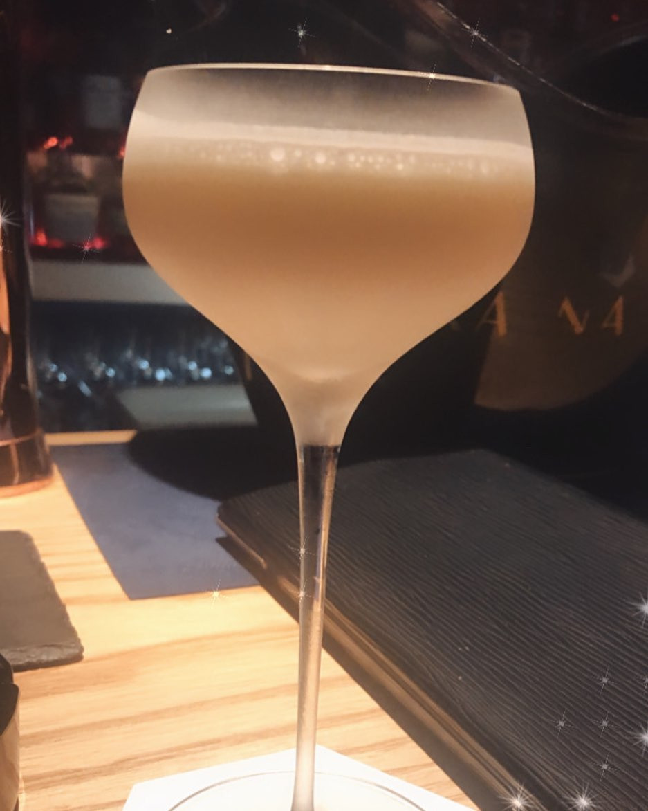 .
♡ ••┈┈┈┈┈┈┈┈•• ♡

見た目に反して度数高すぎたカクテル

今日からハロウィンイベントー🎃🦇🕸

メイドと巫女です☝️

♡ ••┈┈┈┈┈┈┈┈•• ♡

#札幌 #すすきの #ススキノ #ニュークラブ #ニュークラ嬢 #キャバクラ #キャバ嬢 #キャバクラ嬢 #ホステス #ラウンジ #すすきのキャバ嬢 #すすきのキャバクラ 
#ClubGATE #Msグループ #ゲート#すすきのグルメ #札幌観光 #可愛い女の子 #銀座 #北新地 #中洲 #六本木 #いいね返し #followme