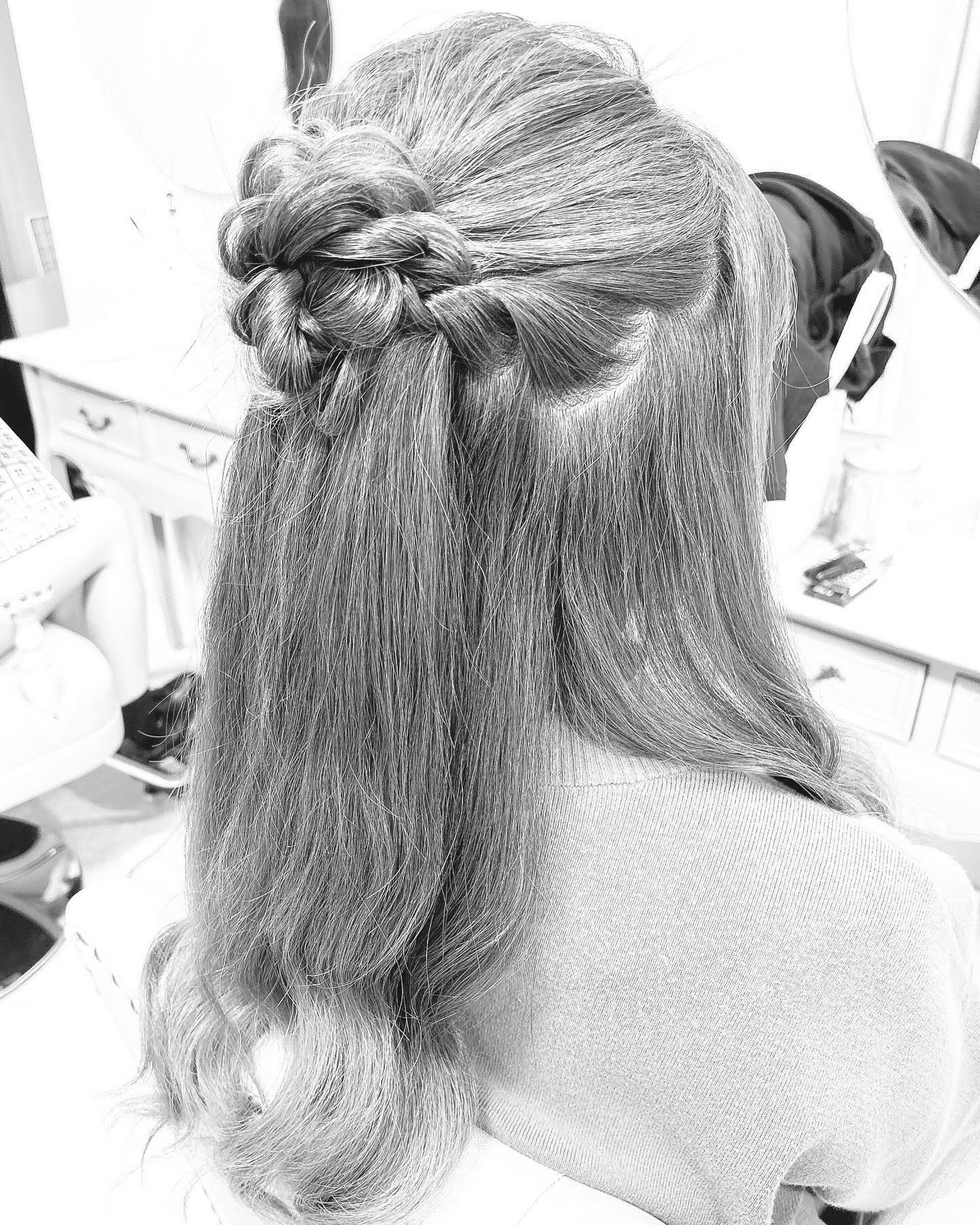 明日はゴルフ頑張ります@clubgalle2580 #東陽企画グループ #東陽企画 #トキオ観光 #第21桂和ビル #第21桂和ビル6階 #くらぶ我礼 #クラブ我礼 #我礼 #クラブガレ