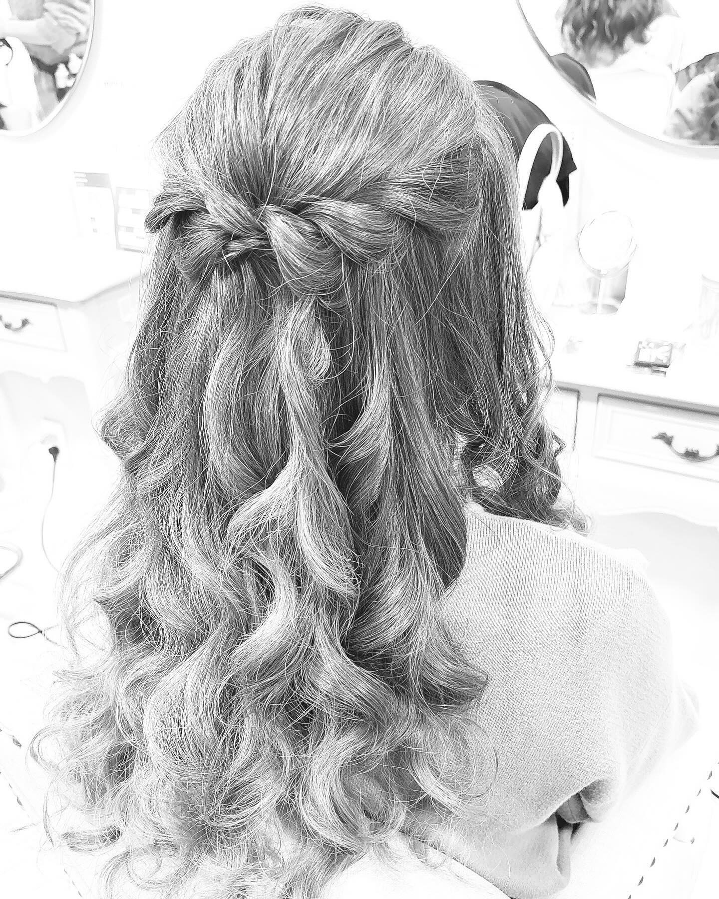 今日も笑顔で！@clubgalle2580 #東陽企画グループ #東陽企画 #トキオ観光 #第21桂和ビル #第21桂和ビル6階 #くらぶ我礼 #クラブ我礼 #我礼 #クラブガレ