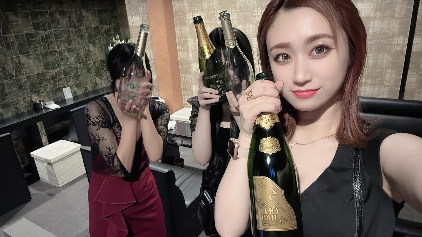 LOUNGE TITANIA ホットニュース 129500