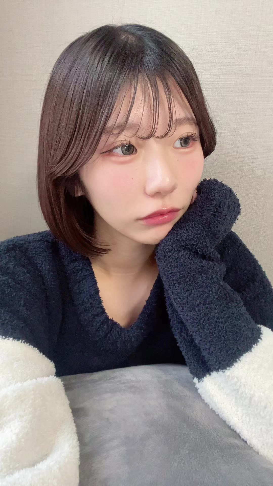 反対側にもえくぼほしかったからパジャマでほじくった @V-NIIGATA-